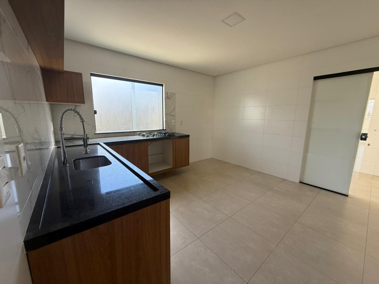 Casa Alto Padrão no Condomínio Arvoredo Castanheira